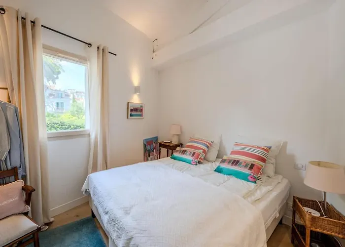 Holiday home Magnifique Avec Piscine Le Cannet