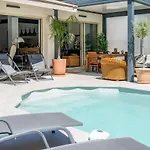 Magnifique Avec Piscine Tatil Evi