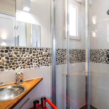 Holiday home Maison De Avec Piscine & Jardin A 5 Min De Cannes *